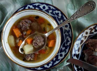 Soup with meatballs