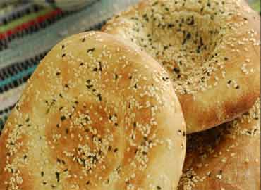 Flat Bread With Sesame and Blackseeds