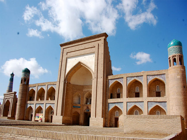 The Kutlug Murad-inak madrasah