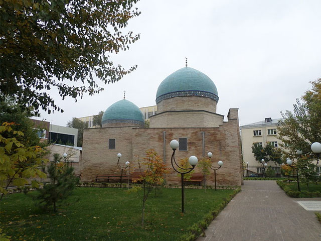 Sheikh Havendi at-Tahur mausoleum