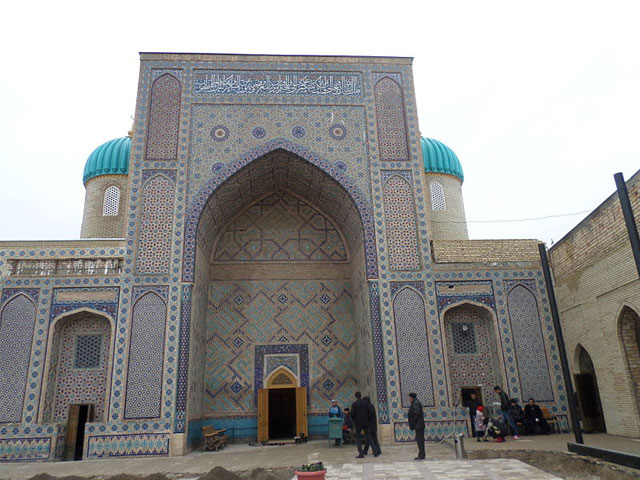 Zangi-ata mosque